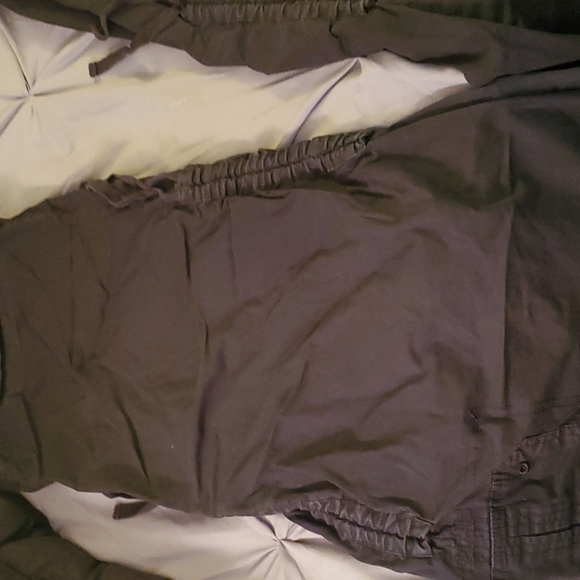 Cargo pants or Capris - Picture 5 of 6